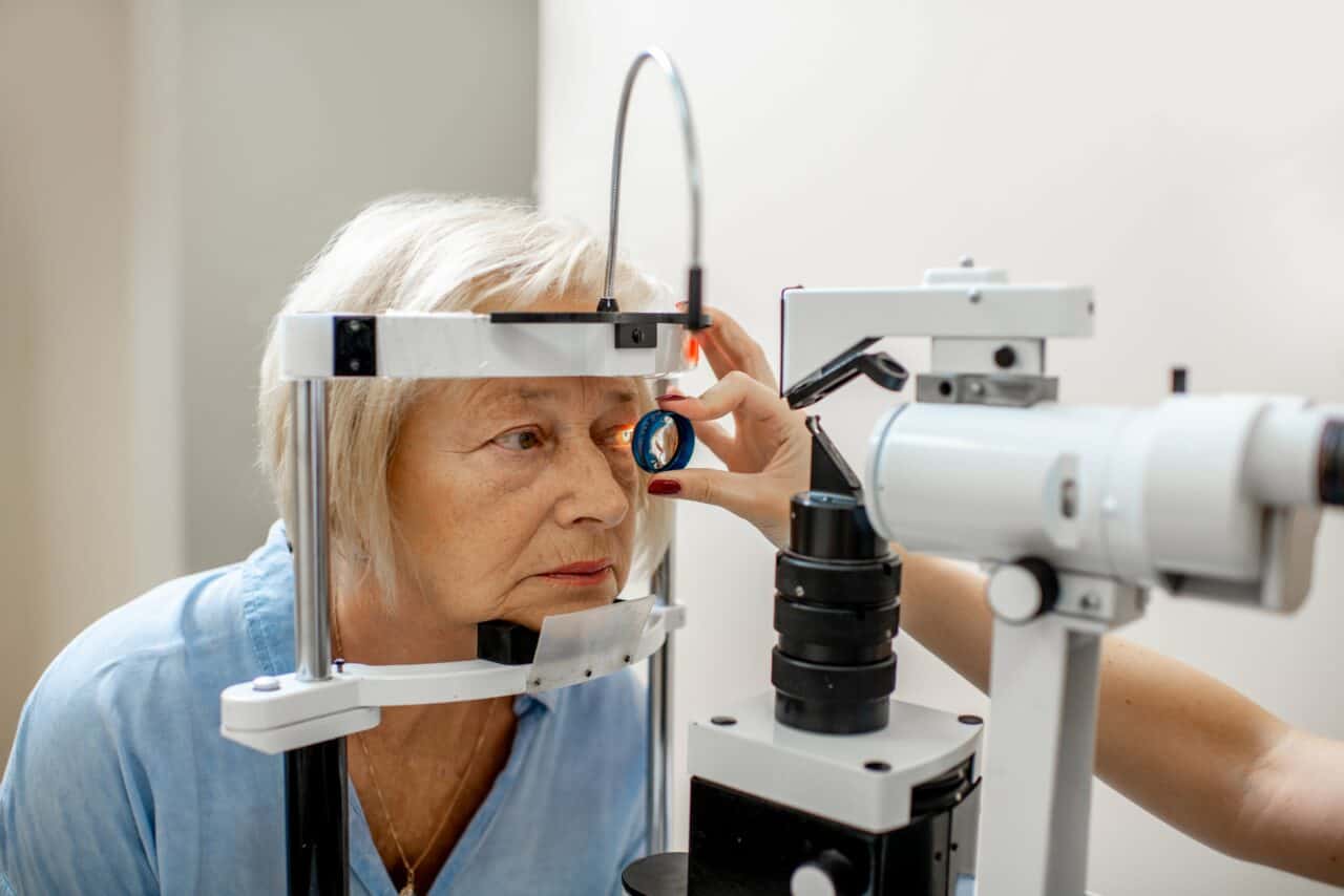 Dry age-related macular degeneration (AMD)