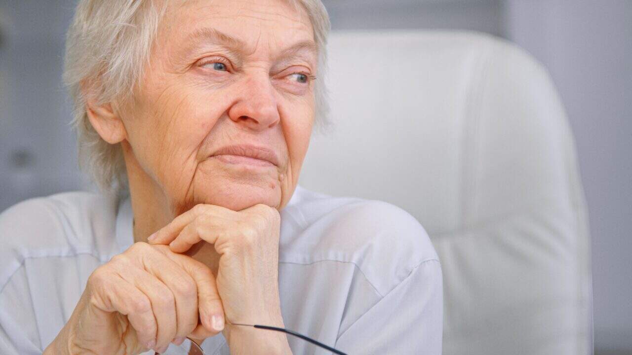 woman with eye stroke